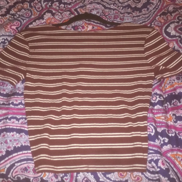 Red and white striped crop top - Picture 2 of 2